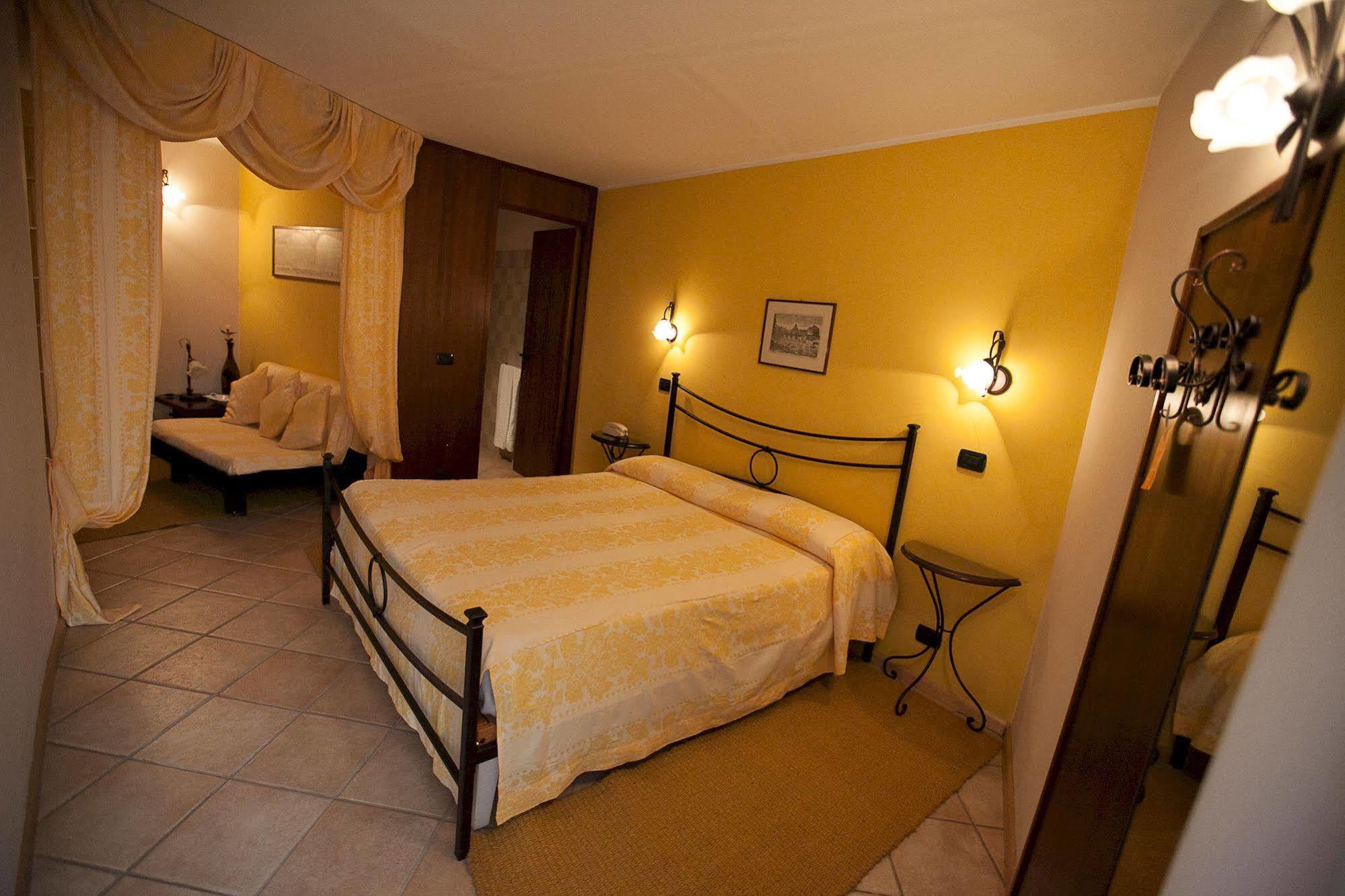 Hotel Rainero Asti Exterior foto